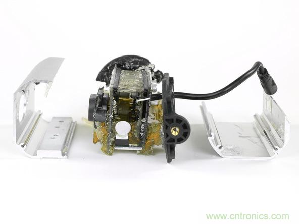 從電池到傳感器，完整拆解小米智能自行車