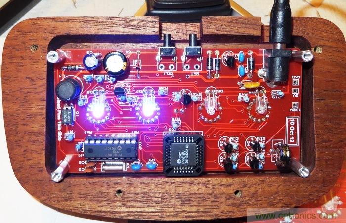 DIY一個超有品味的工程師專屬收藏：真空管時鍾