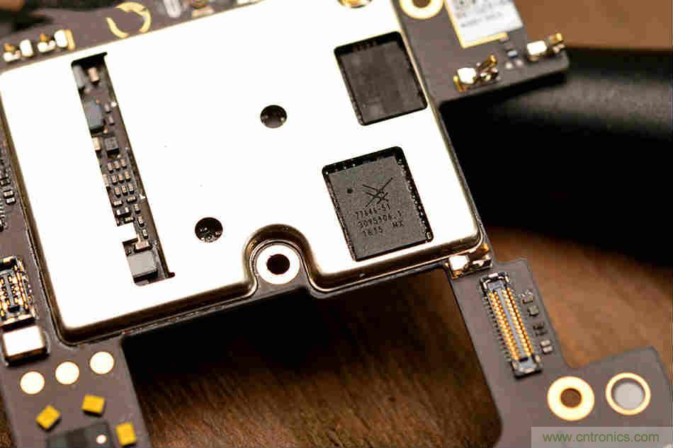 拆解魅族15 Plus：玩轉了新概念，但其工藝究竟如何？