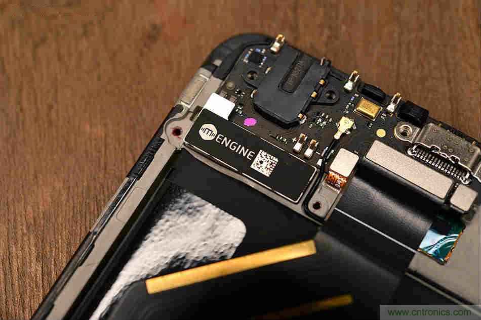 拆解魅族15 Plus：玩轉了新概念，但其工藝究竟如何？