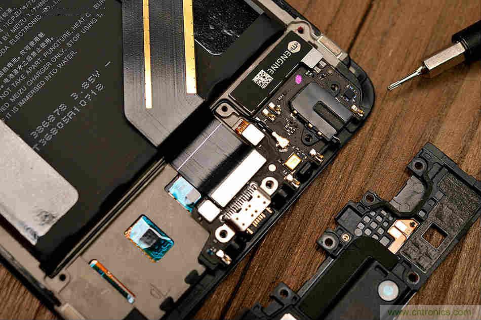 拆解魅族15 Plus：玩轉了新概念，但其工藝究竟如何？