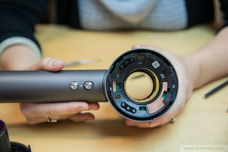 拆解戴森吹風機：近三千元的價格貴在哪？