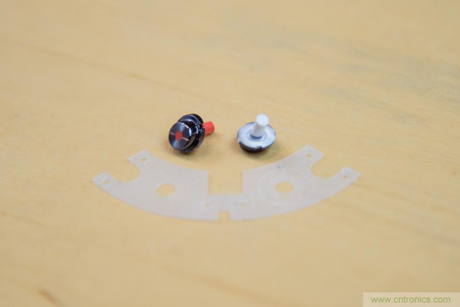 拆解戴森吹風機：近三千元的價格貴在哪？