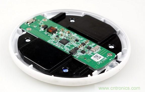 拆解對比：係出同門，小米、紫米無線充電器的差別有多大？