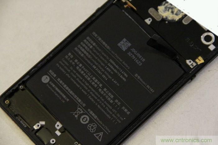 堅果R1拆解：內部設計究竟如何？