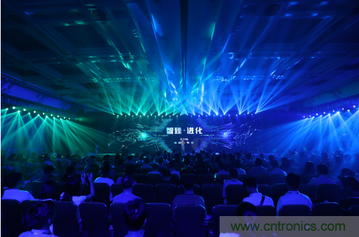 打破認知！ITOO EDGE 5革命性智能中控上市在即，智能引擎如何為住宅注入智能化動力