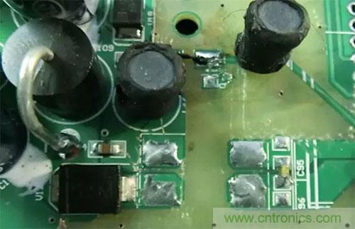 如何通過PCB布局設計來解決EMC問題？