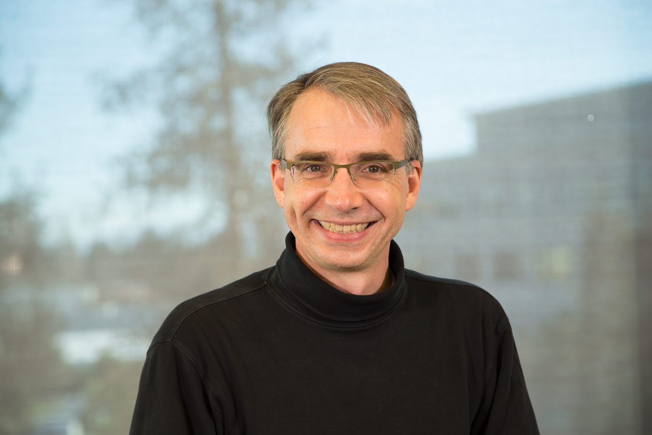 瞄準五大方向持續攻關，構建AI網絡底座